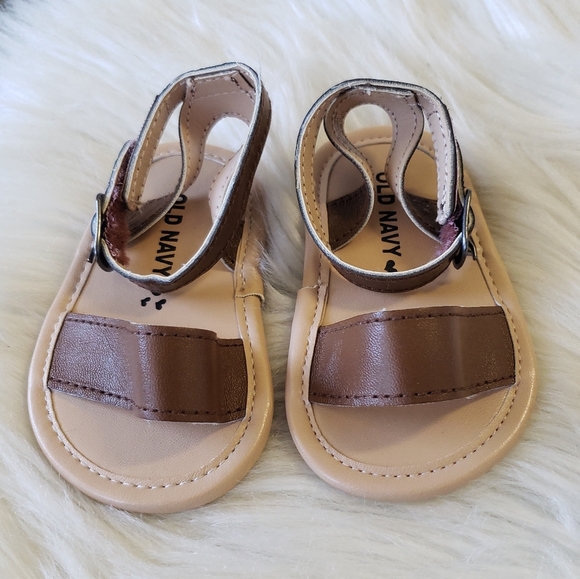 NEW Old Navy Baby Ankle Strap Sandals 0-3 Months - Picture 4 of 7